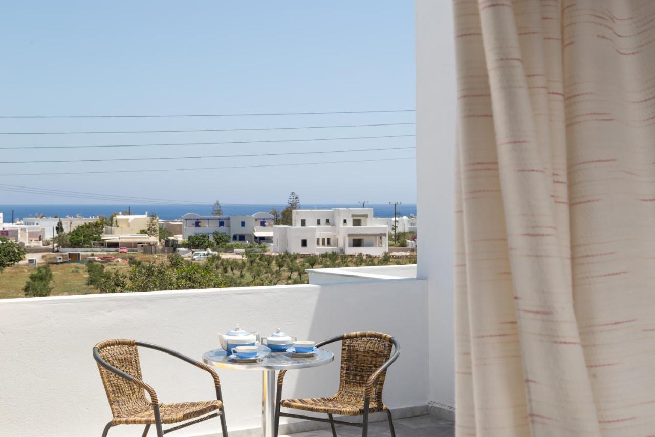 Areti Hotel Kamári Buitenkant foto